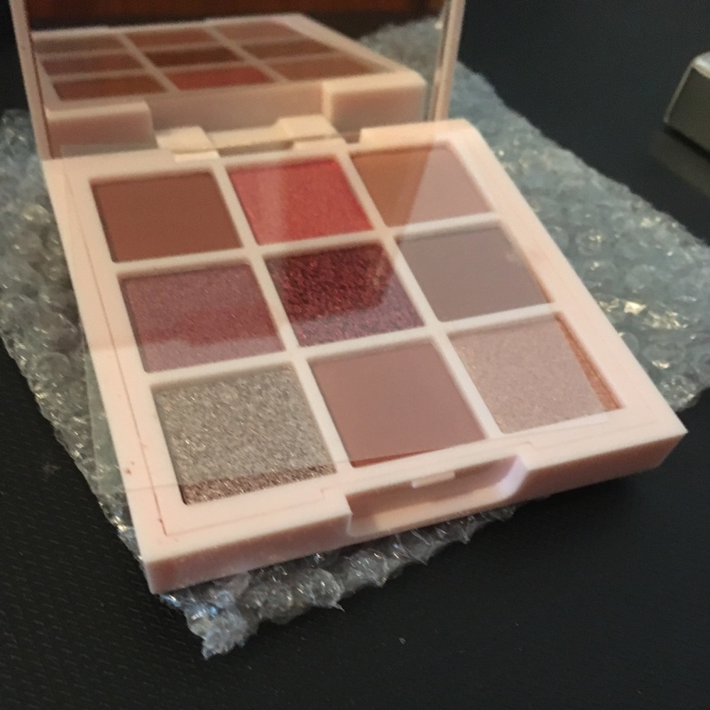 Ciate. Eyeshadow palette